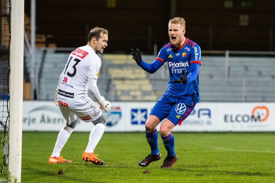 Djurgårdens Kalle Holmberg reagerar