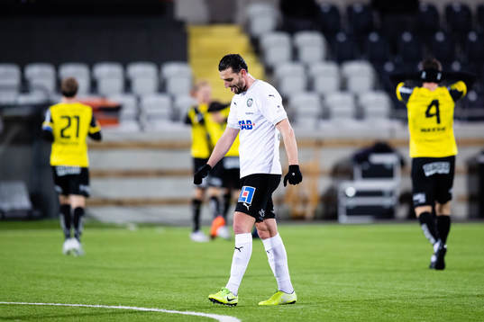 Örebros Agon Mehmeti deppar