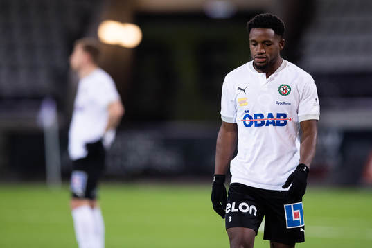 Örebros Kevin Wright deppar