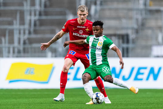 IFK Norrköpings Eric Smith och Hammarbys Akinkunmi Amoo