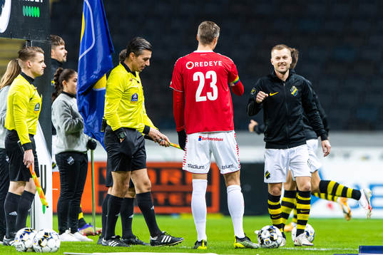 s Sebastian Larsson