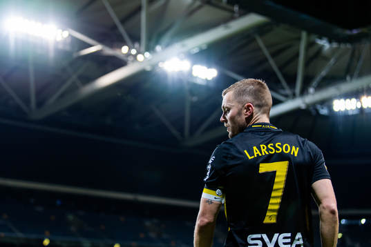 s Sebastian Larsson