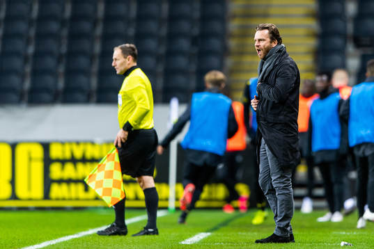 s tränare Bartosz Grzelak