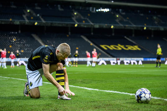 s Sebastian Larsson
