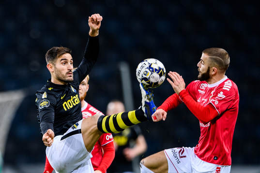 s Sotirios Papagiannopoulos och Kalmars Filip Sachpekidis