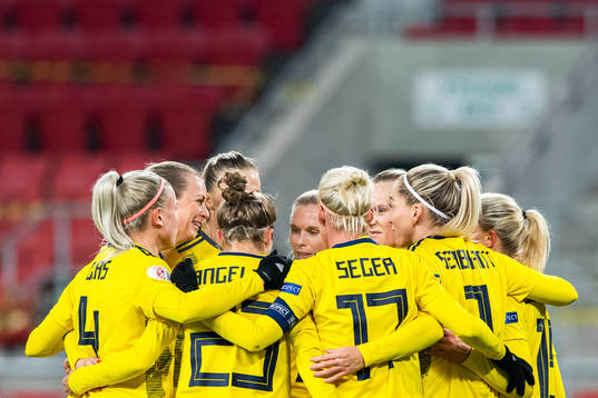 Bläddra bland fler bilder av Football, UEFA Women's Euro Qualifier, Slovakia - Sweden