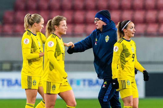 Magdalena Eriksson, Anna Anvegård and Kosovare Asllani