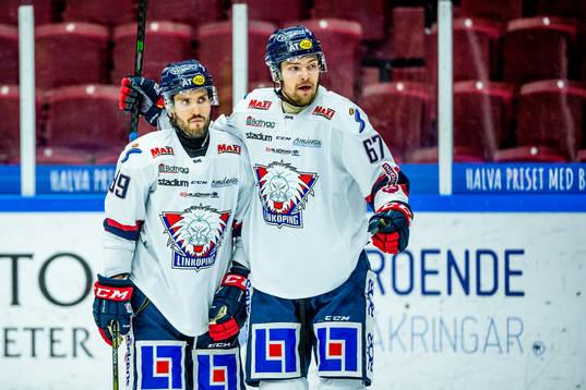 Linköpings Oula Palve och Jarno Kärki jublar
