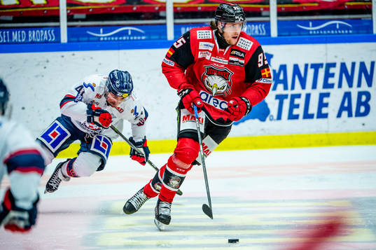 Malmö Redhawks Carl Persson mot Linköpings Broc Little