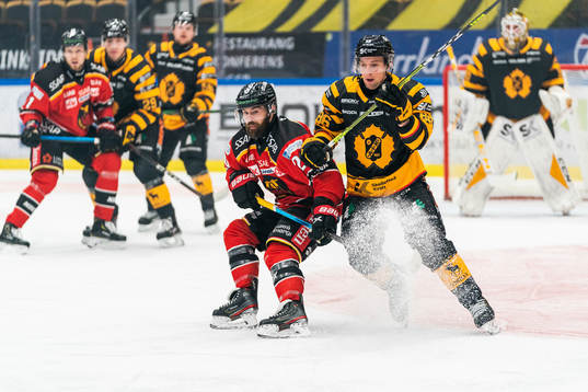 Luleås Jack Connolly och Skellefteås Tyler Morley