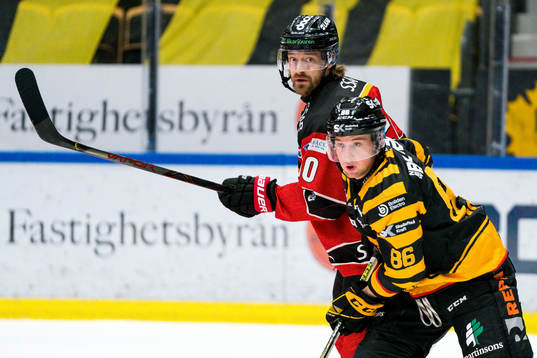 Luleås Daniel Sondell och Skellefteås Tyler Morley