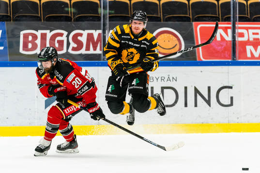 Skellefteås Niclas Burström och Luleås Jack Connolly