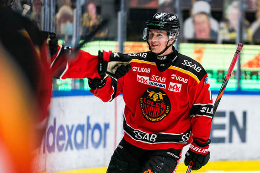 Luleås Jonas Berglund jublar