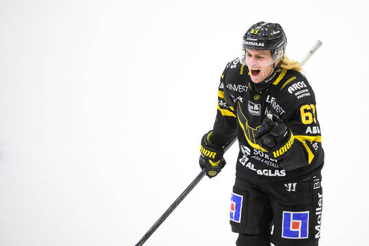 Västerås Daniel Öhrn jublar