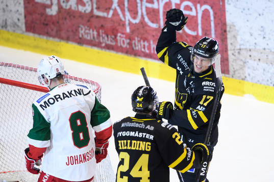 Västerås William Wikman jublar eter 3-0