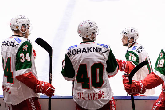 Moras Mattias Nörstebö jublar