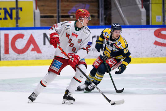 Modos William Wallinder och Södertäljes Nick Olesen