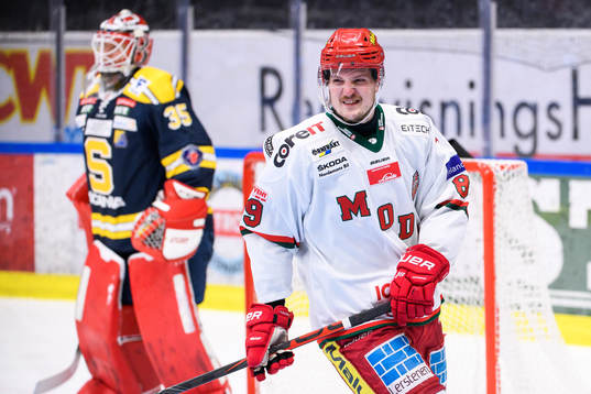 Modos Patrik Karlkvist deppar