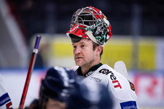 Modos målvakt Anthony Peters