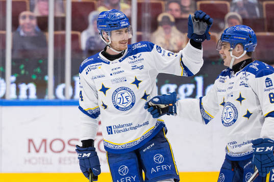 Leksands Peter Cehlarik och Matt Caito jublar