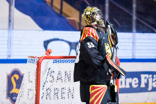 Brynäs målvakt Samuel Ersson deppar