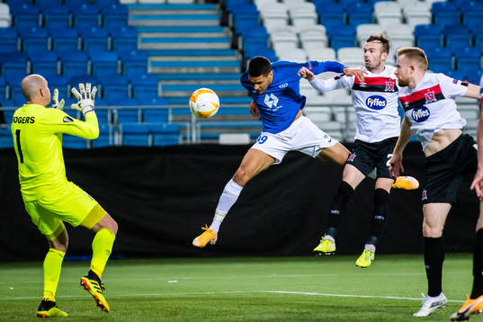 Ohikhuaeme Anthony Omoijuanfo of Molde scores the 2-0 goal