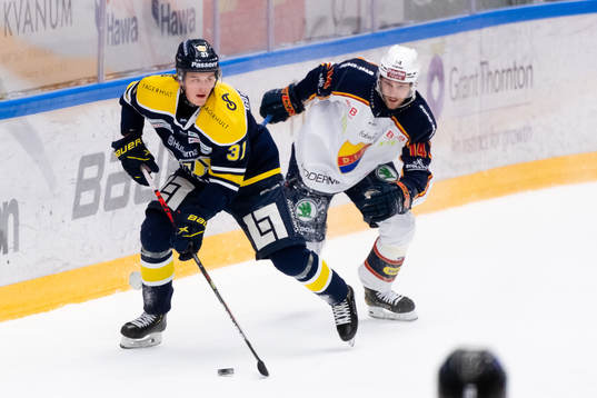 s Oskar Olausson och Djurgårdens Tom Wandell