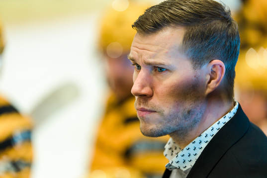 Skellefteås tränare Andreas Falk deppar