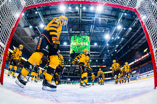under ishockeymatchen i SHL mellan Färjestad och
