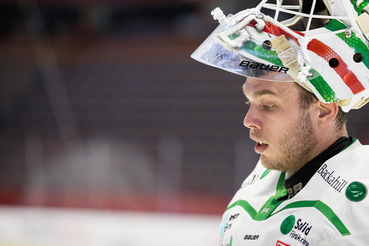 Rögles målvakt Johan Gustafsson deppar