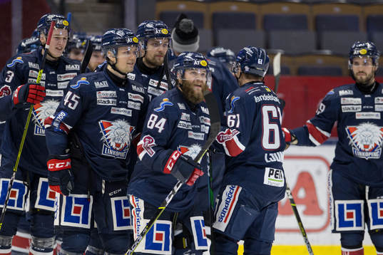 Linköpings spelare jublar