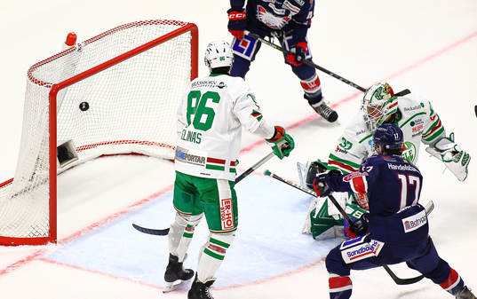 Mål 1-0 av Linköpings Markus Ljungh förbi Rögles