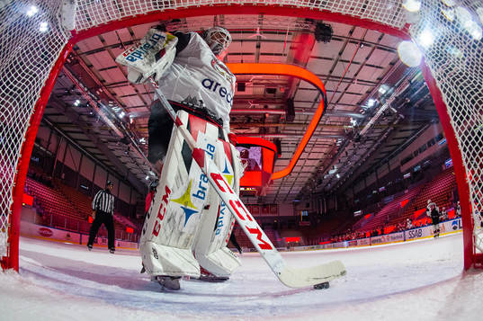 Malmö Redhawks målvakt Lars Volden deppar