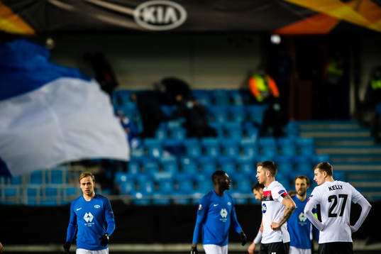Patrick McEleney and Daniel Kelly of Dundalk looks dejected