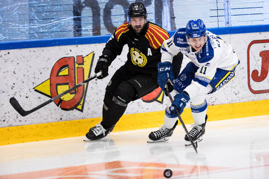 Brynäs Simon Bertilsson och Leksands Martin Karlsson