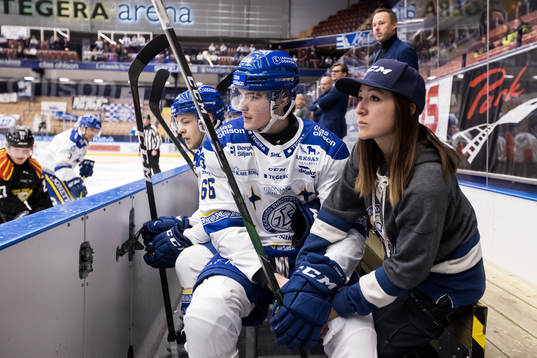 Leksands Nils Åman och Leksands fysioterapeut Julia