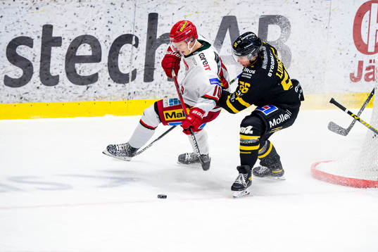 Modos Aleksi Heponiemi och Västerås Alexander Lunsjö