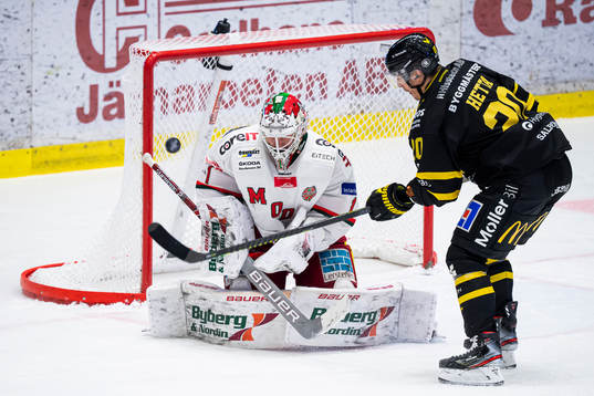 Modos målvakt Oliver Dackell