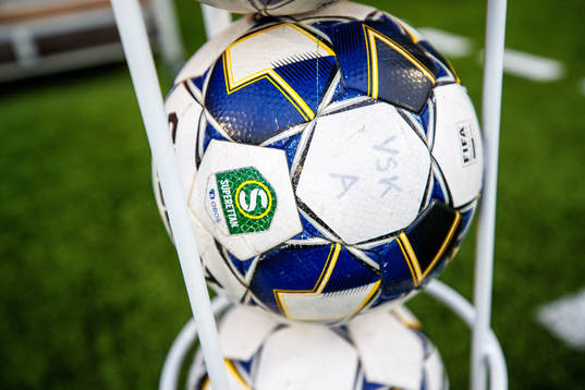 Innan fotbollsmatchen i Superettan mellan Västerås SK och