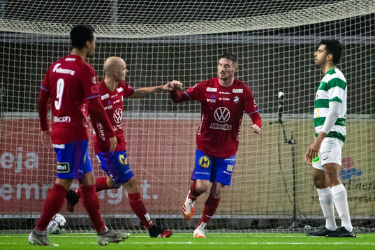Östers James Keene jublar