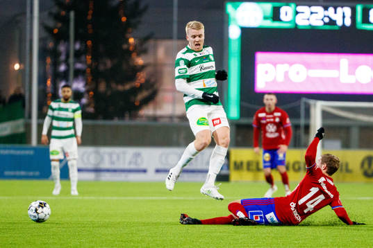 Västerås Simon Johansson och Östers Oliver Silverholt