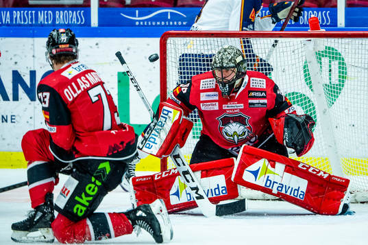 Malmö Redhawks målvakt Oscar Alsenfelt släpper in 1-3