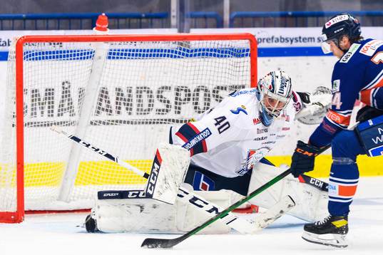 Linköpings målvakt Jussi Rynnäs och Växjös Emil