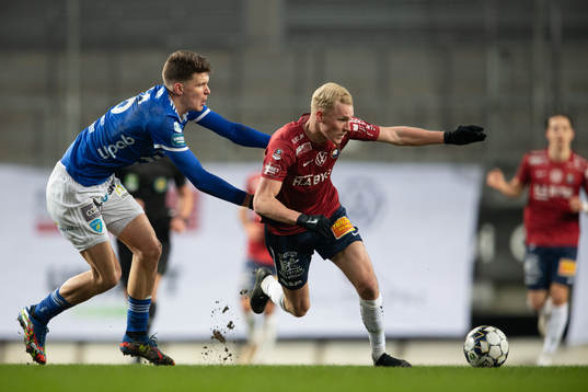 Umeås Myroslav Mazur och Örgrytes Adam Bergmark Wiberg