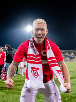 Degerfors Victor Edvardsen jublar