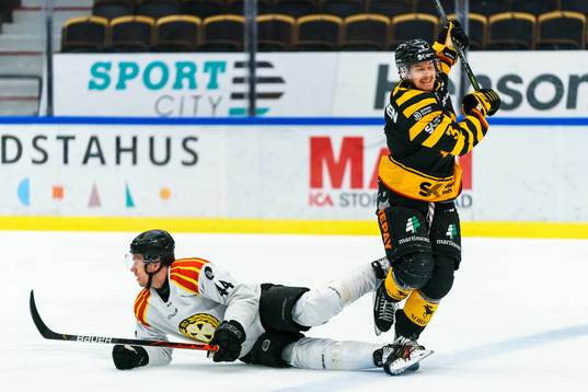 Brynäs Nicklas Danielsson och Skellefteås Niclas Burström