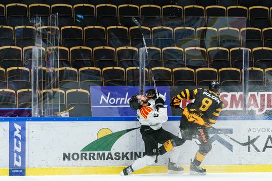 Brynäs Simon Bertilsson och Skellefteås Petter Granberg