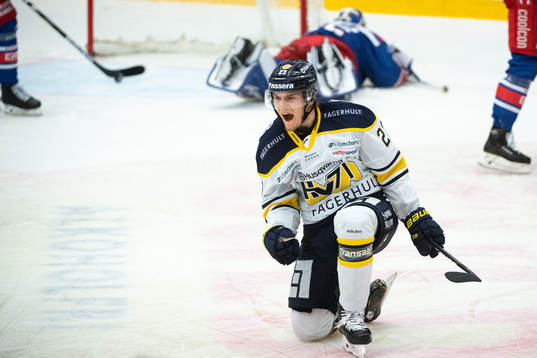 s Lias Andersson jublar