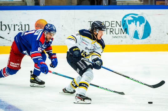 s Emil Johansson