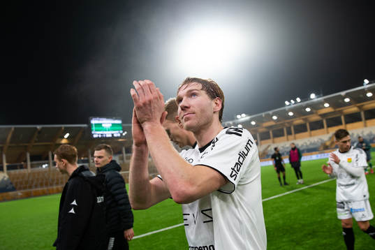 GAIS August Wängberg jublar